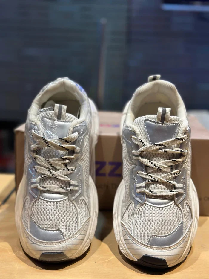 SPORT SHOE 20260401