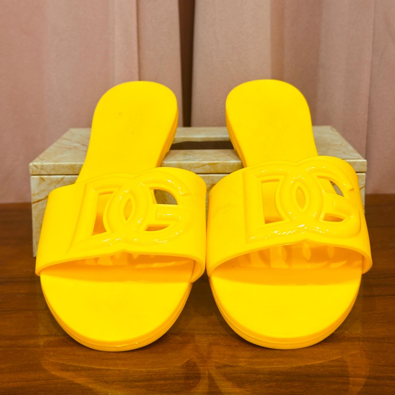FLIP FLOPS 5235