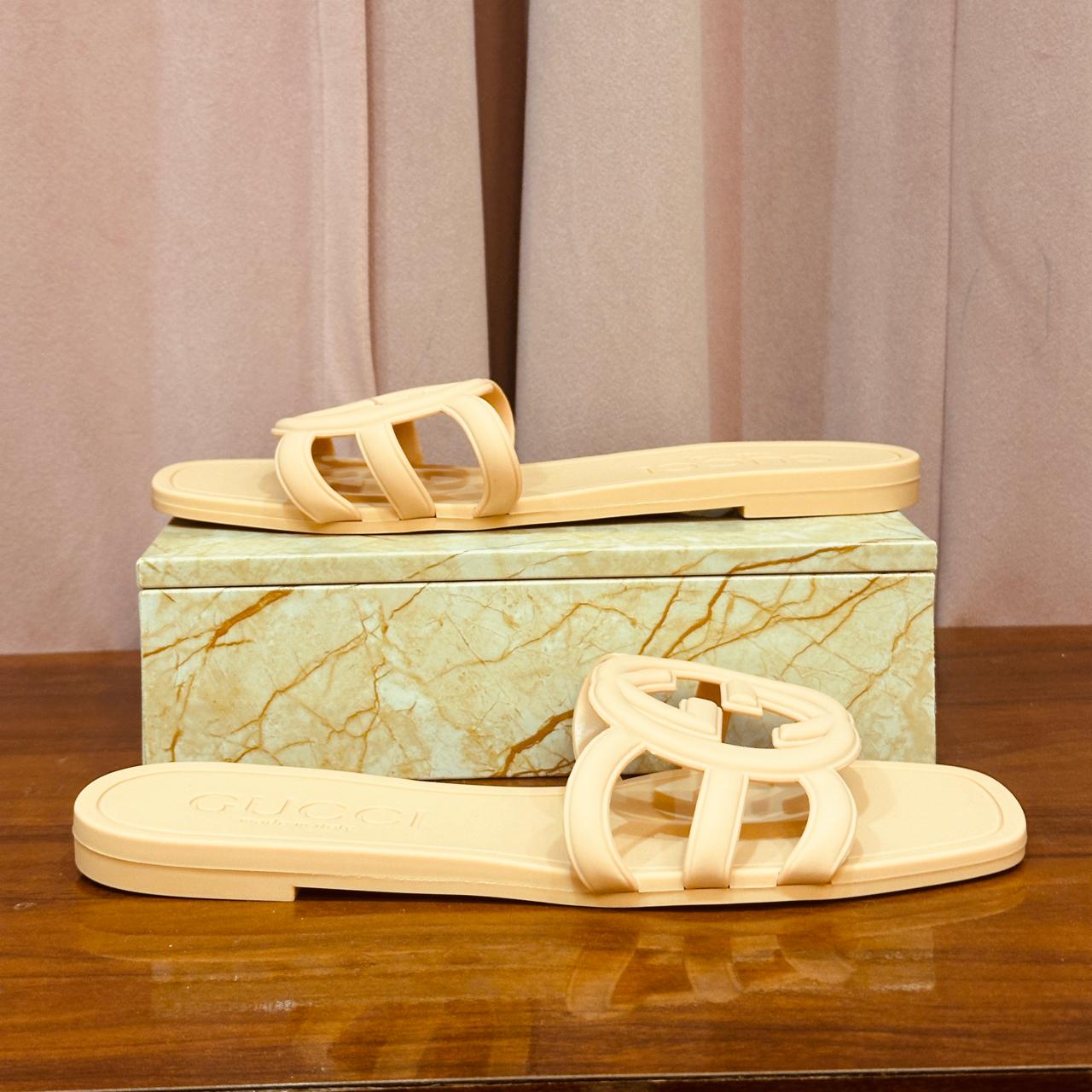 FLIP FLOPS 5237