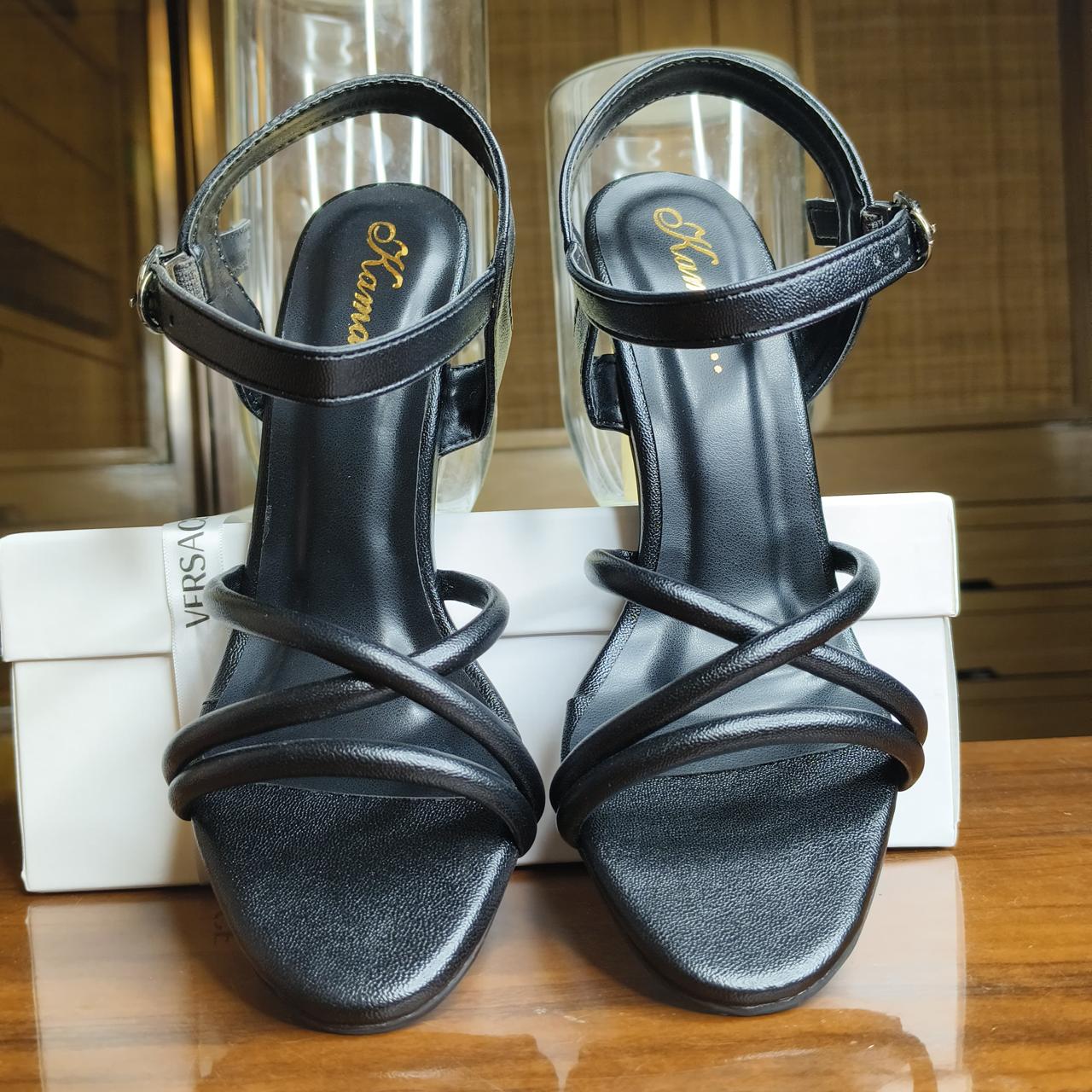 HEELS 10