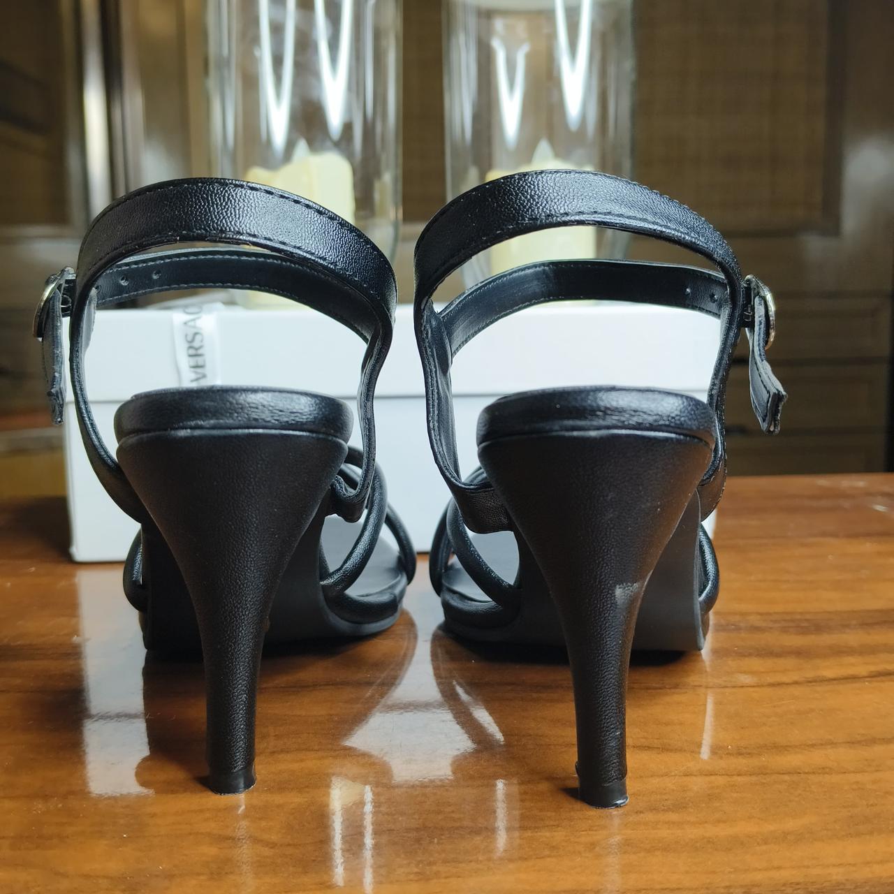 HEELS 10