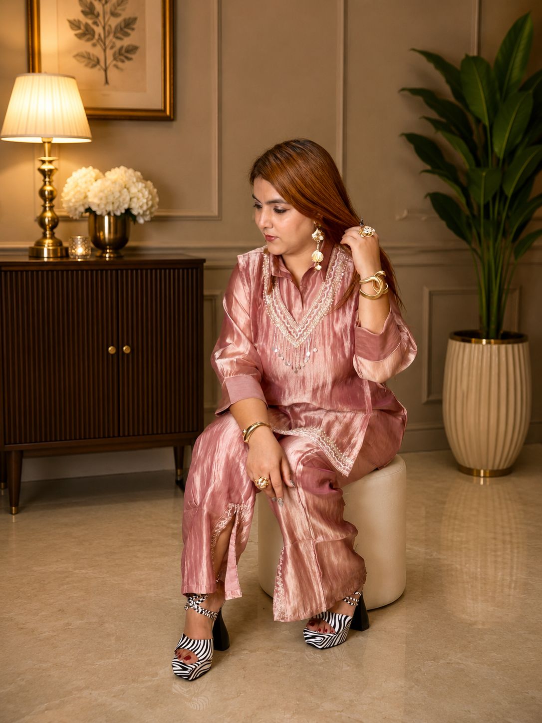 FANCY CLOTHES  5209