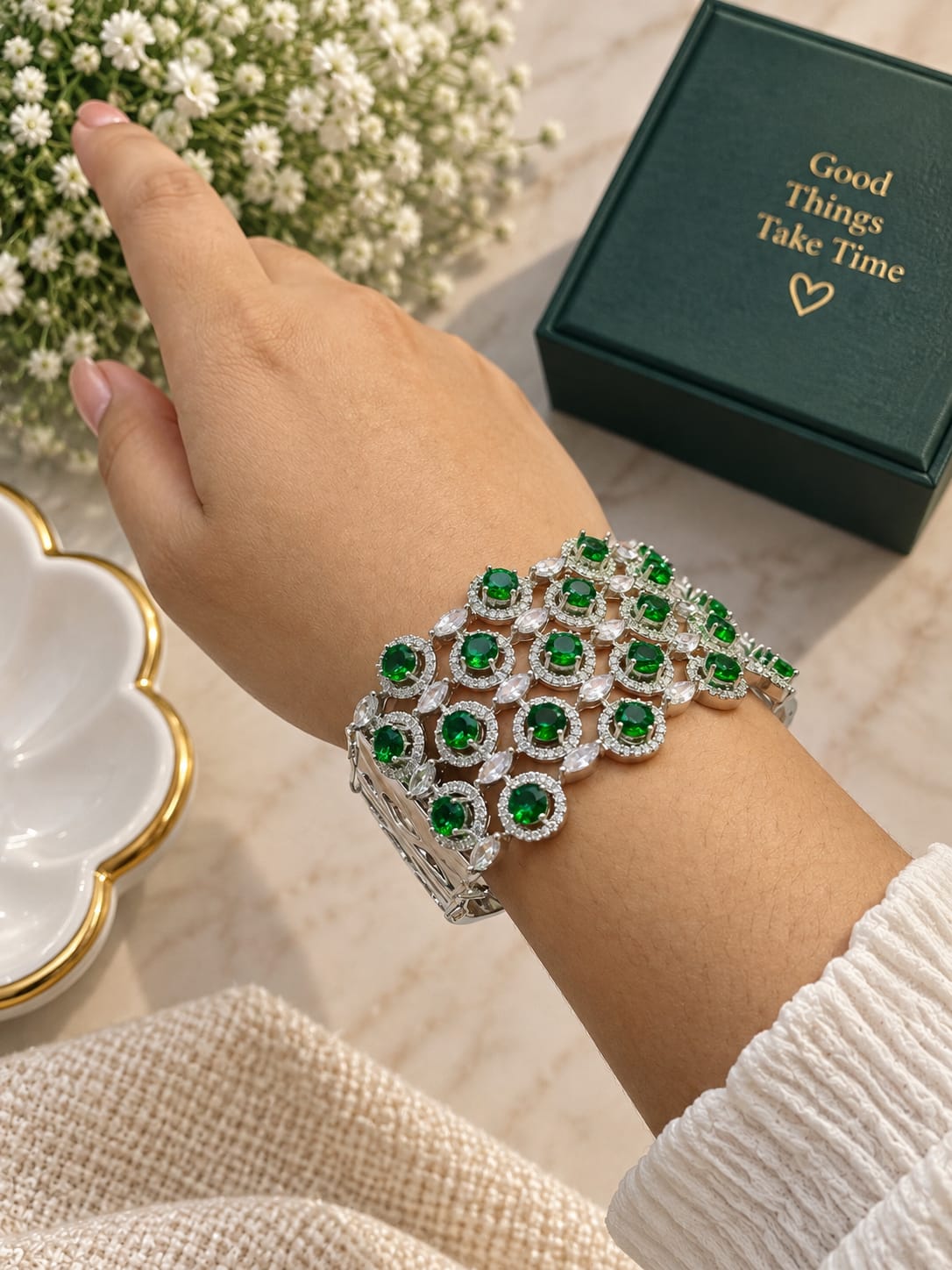 Desiner Green Shinestone Bracelet 20261705
