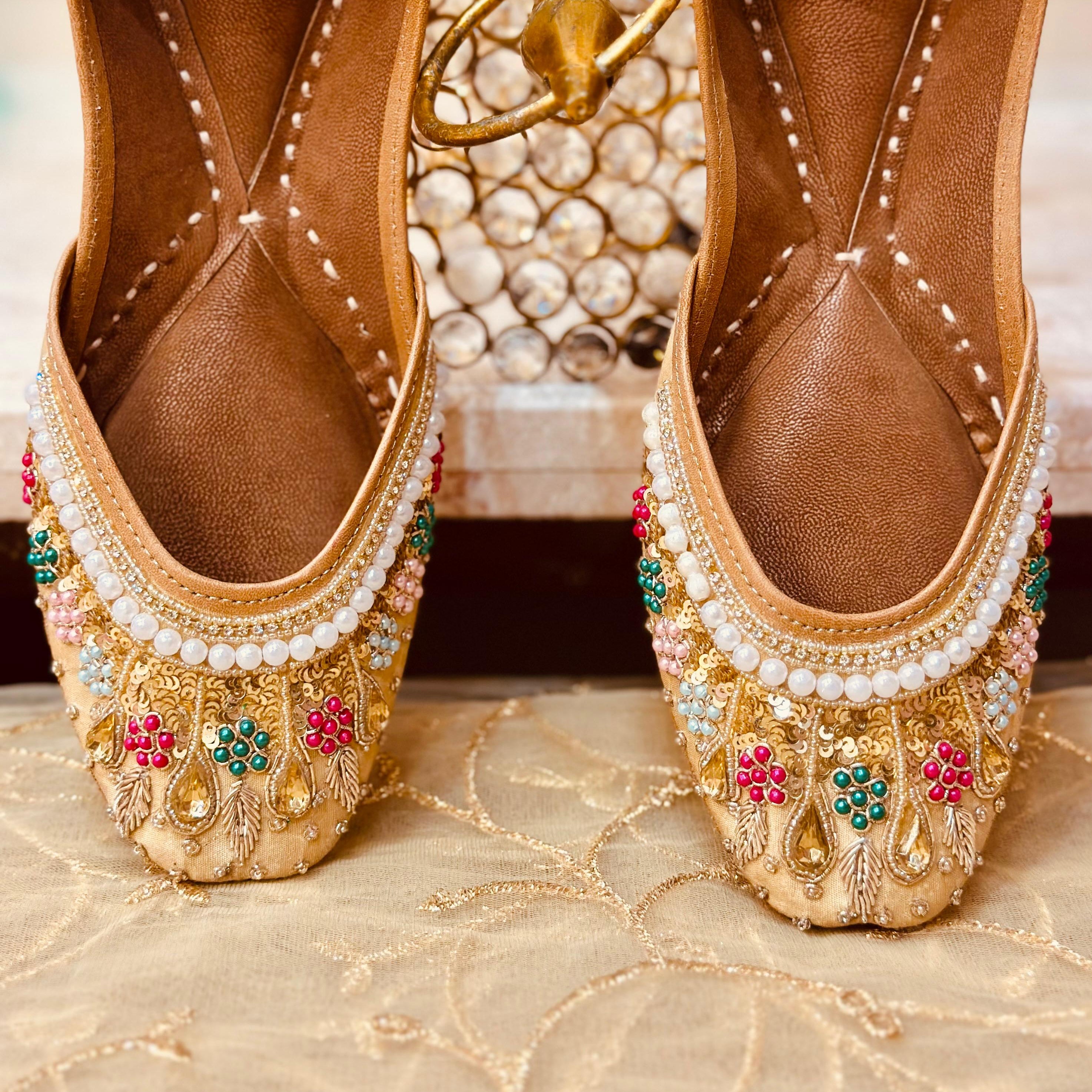 Punjabi Jutti heavy multi flower stone Work2701