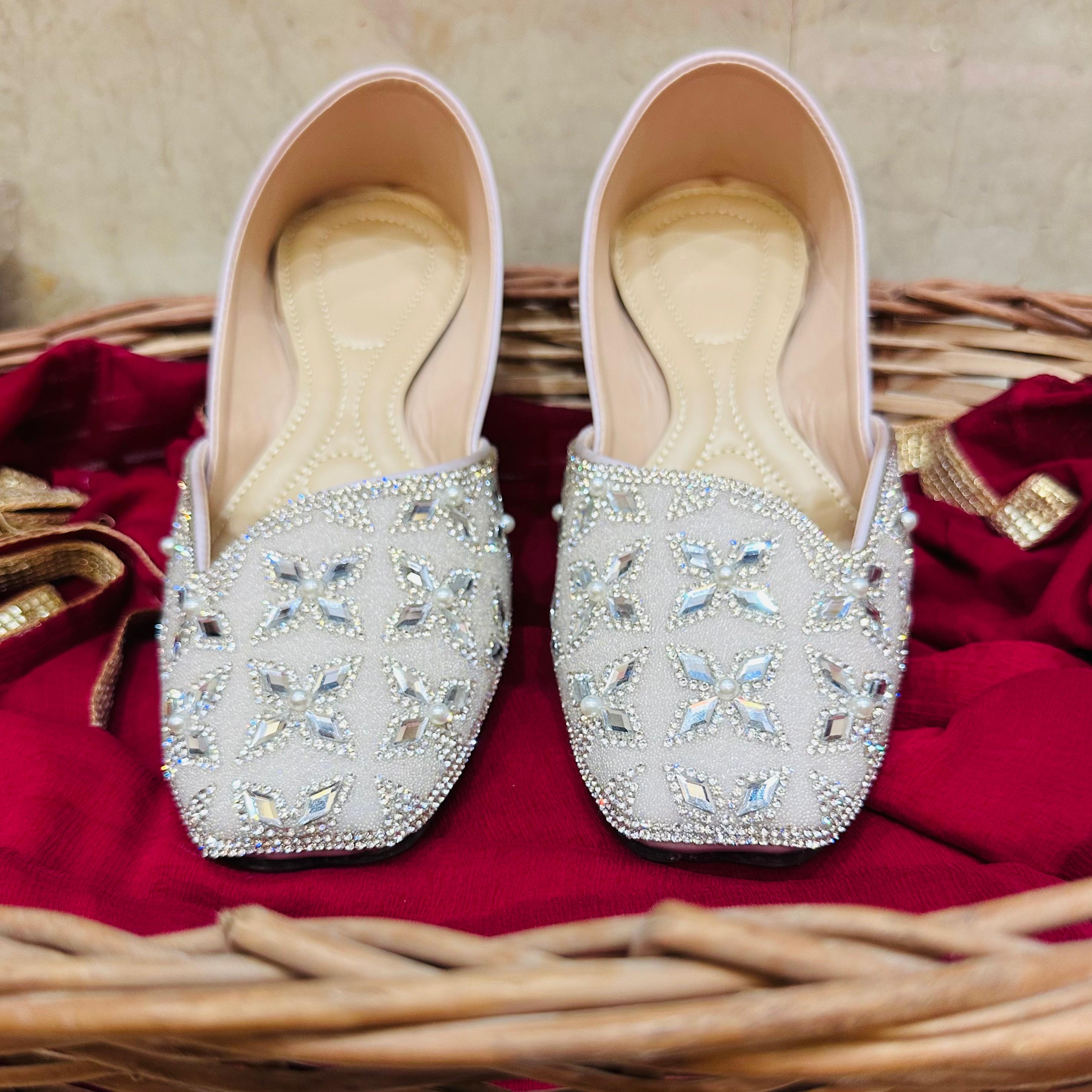 Punjabi Jutti flower pearl side cut mirror work 0301