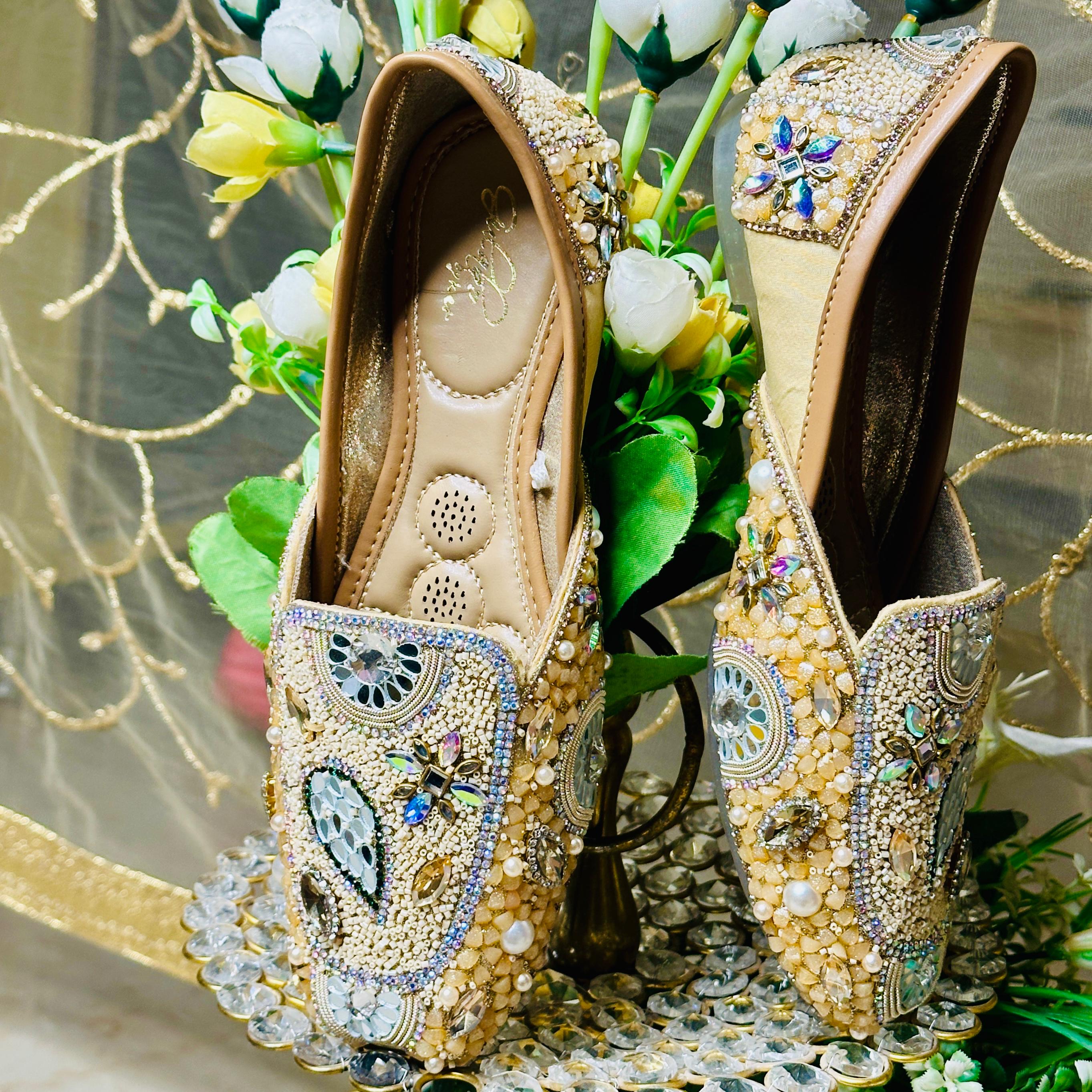 Punjabi Jutti heavy mirror work 705