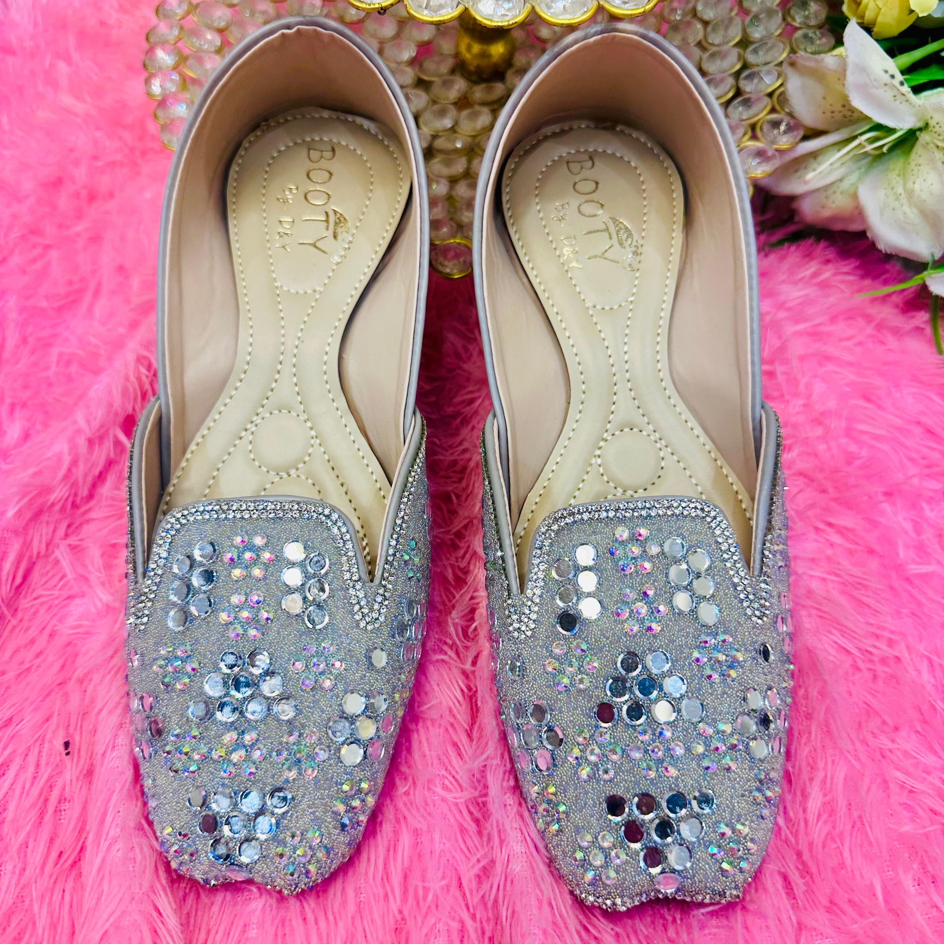 Punjabi Jutti heavy flower pearl side cut work 0308