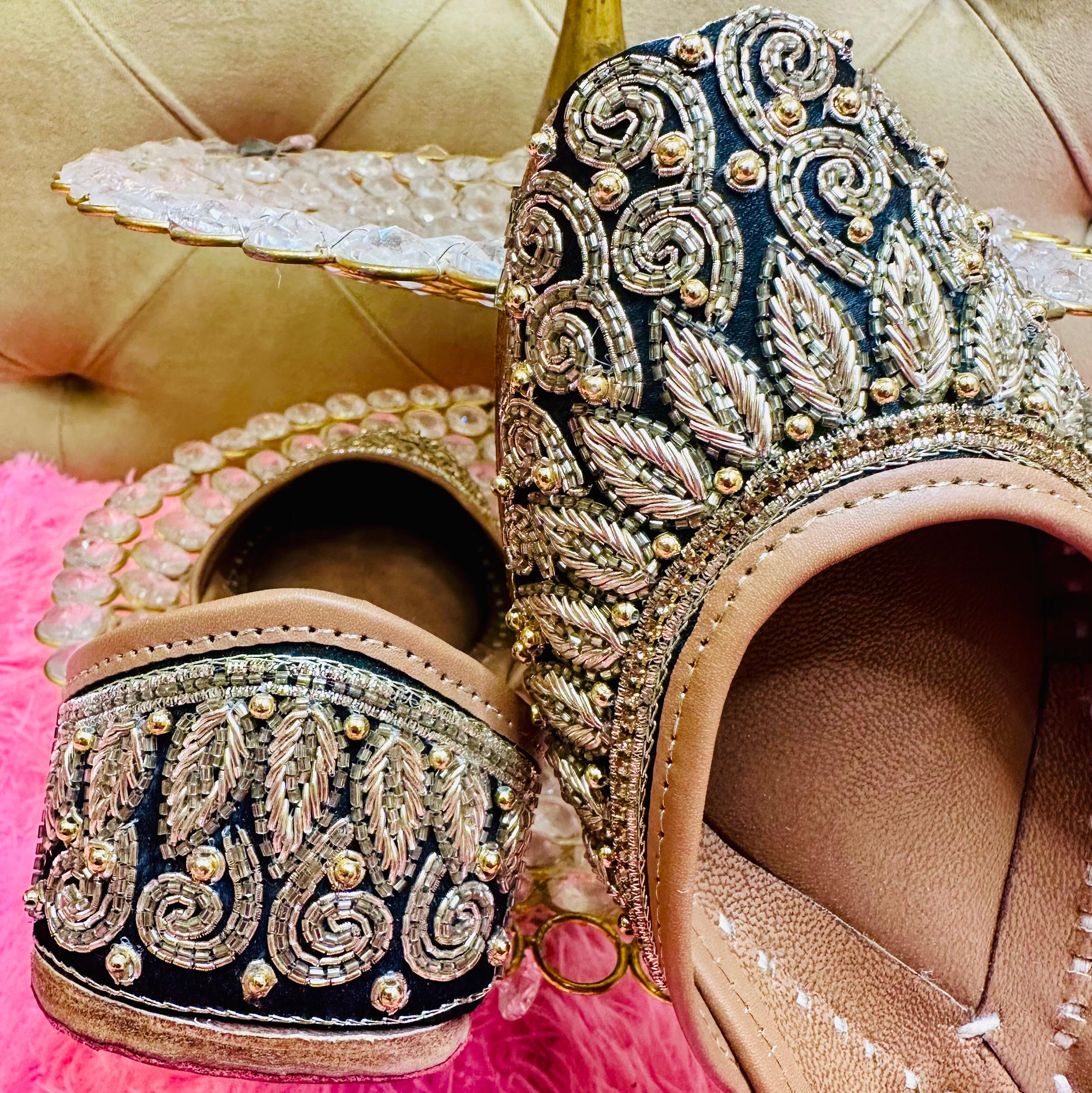 Punjabi Jutti Heavy embroidery Work2504