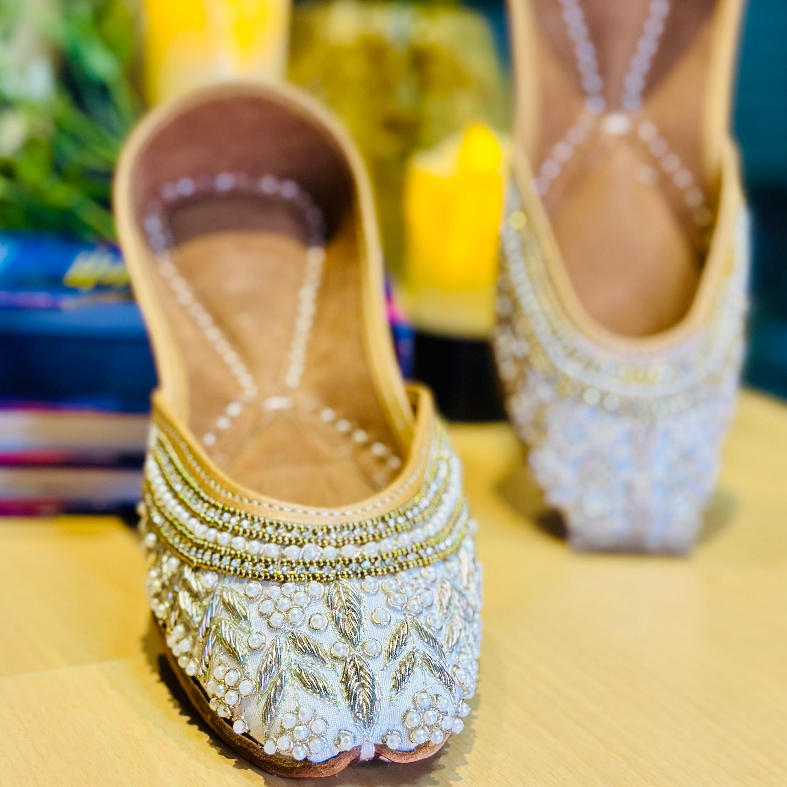 Punjabi Jutti pearl work 2921