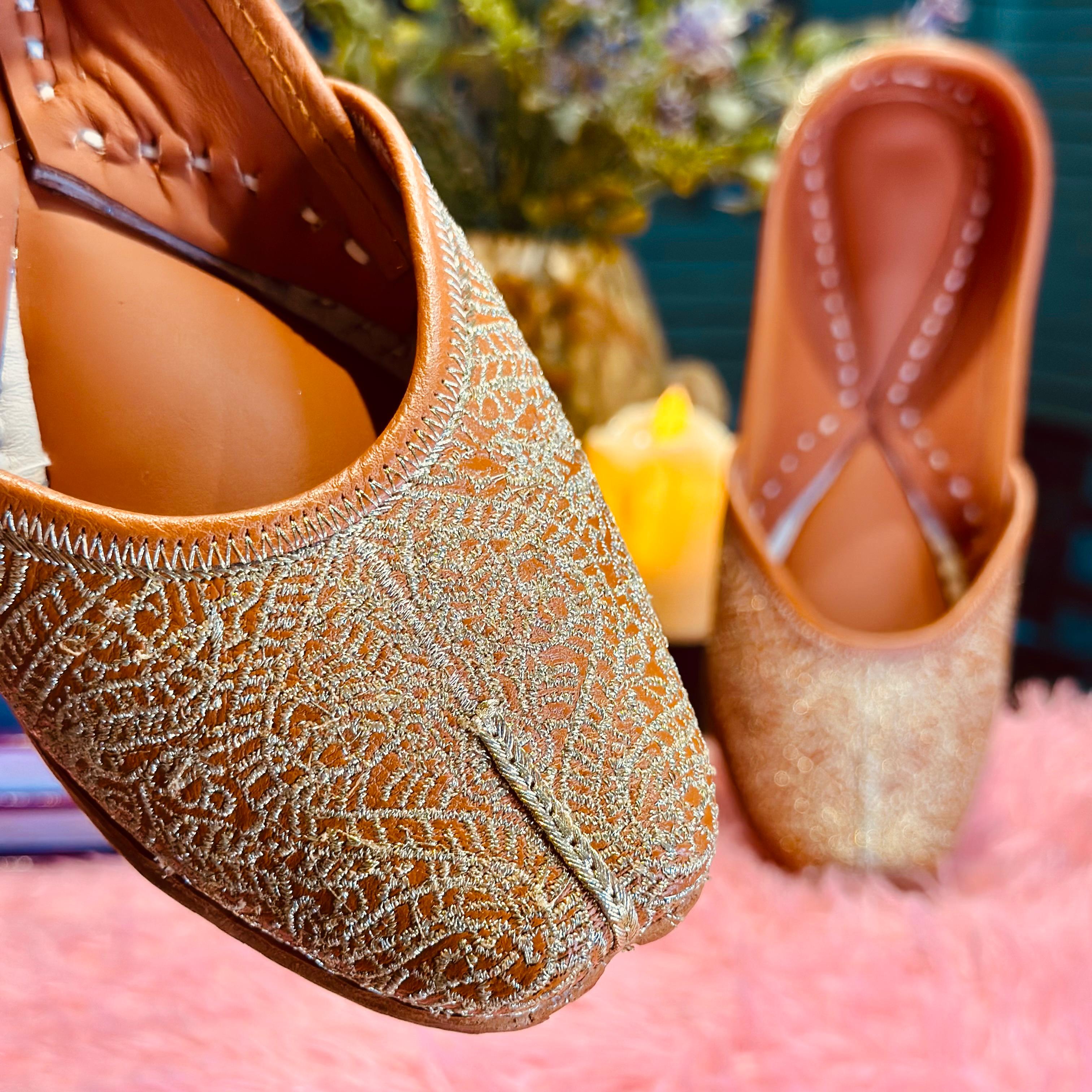 Punjabi Jutti Heavy Sparkel Thread Work2515