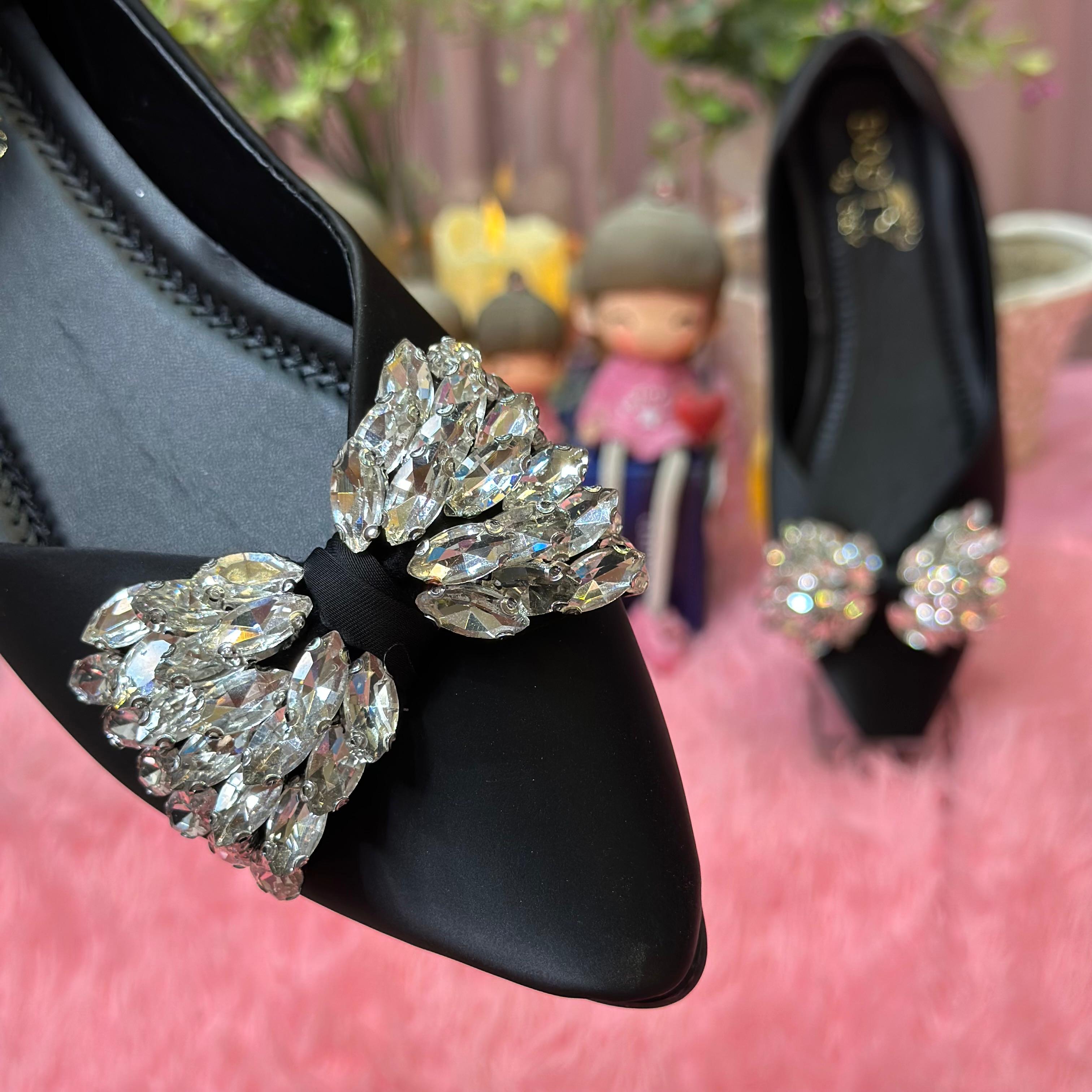 toes and flats  606