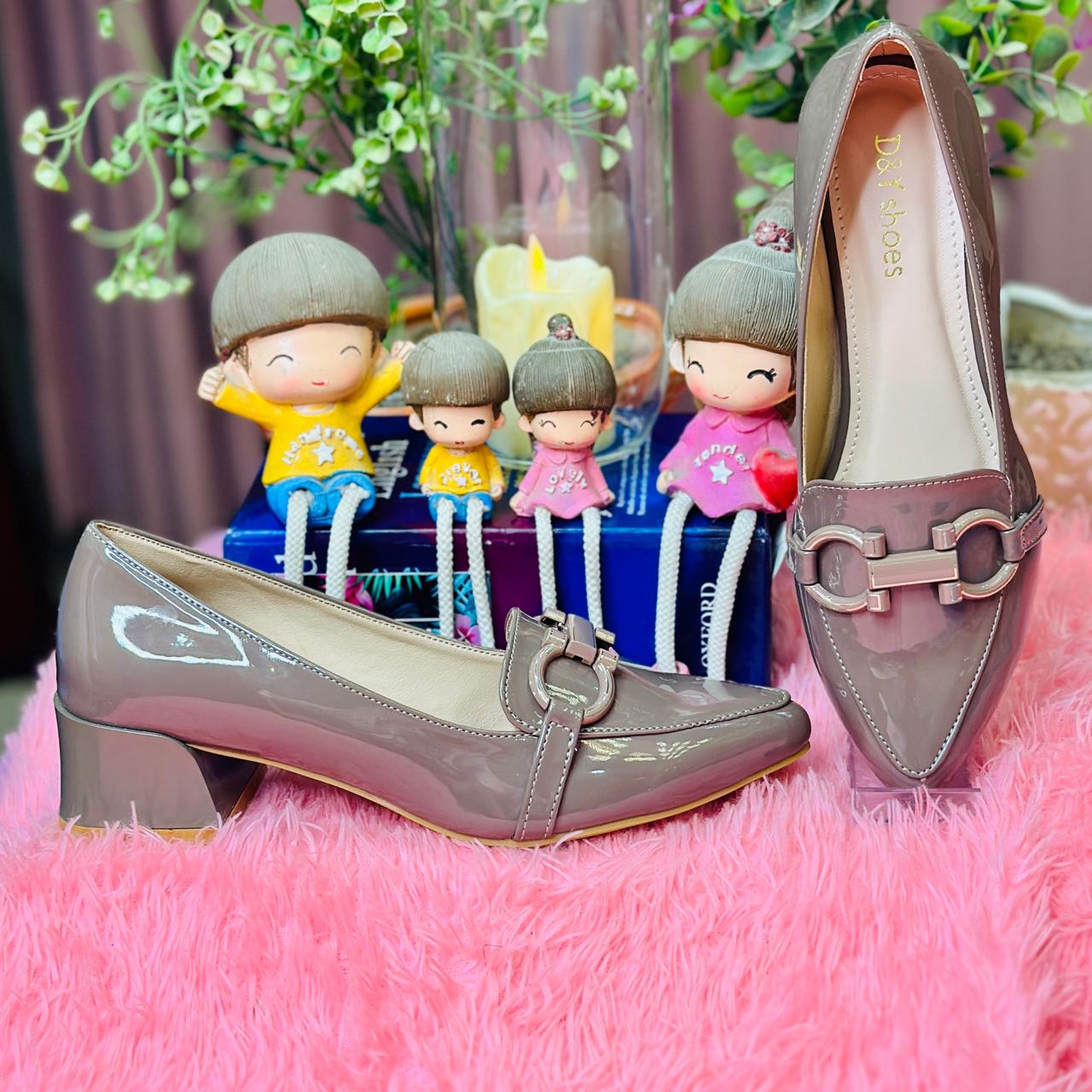 toes and flats  603 b