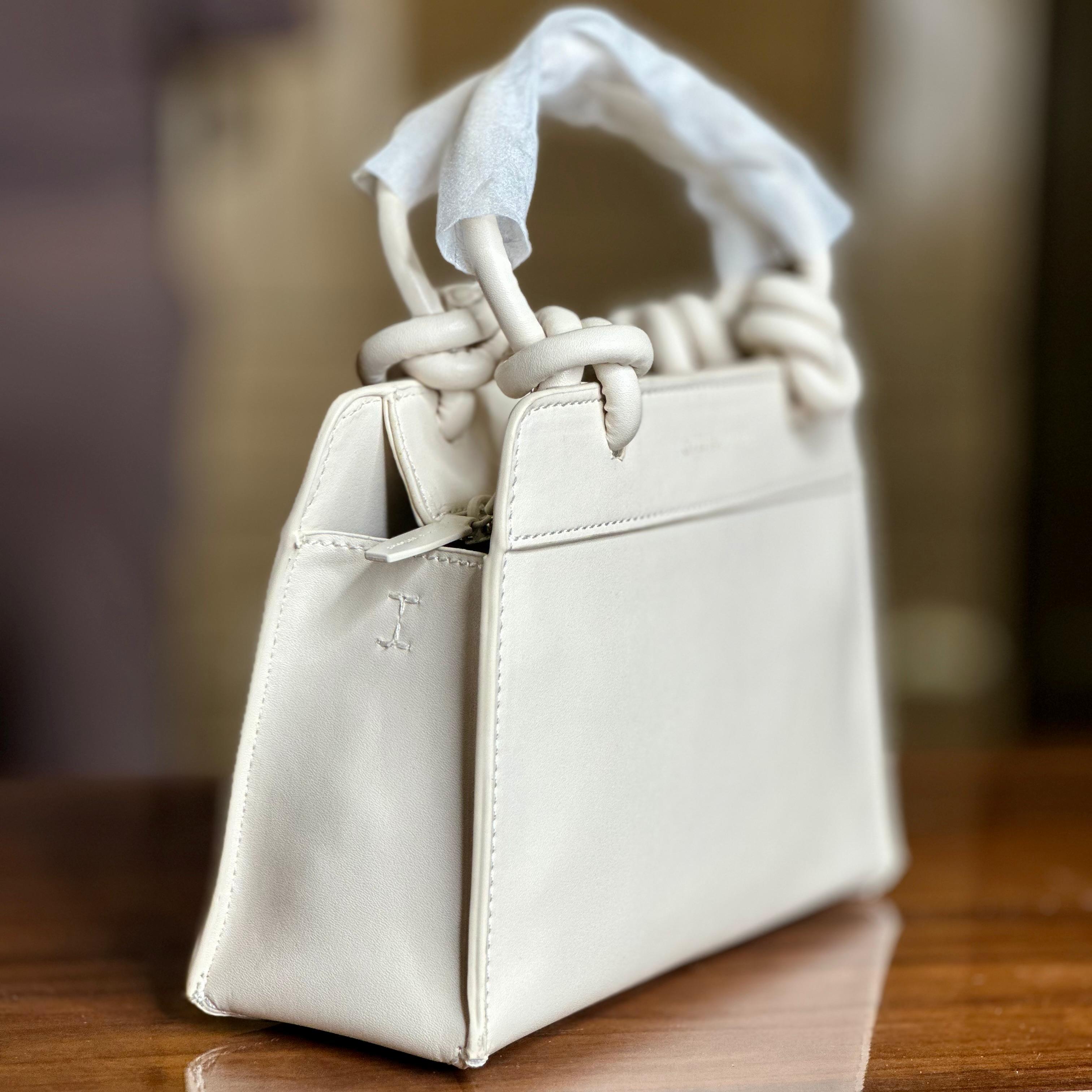 TOTS AND BAGS 107
