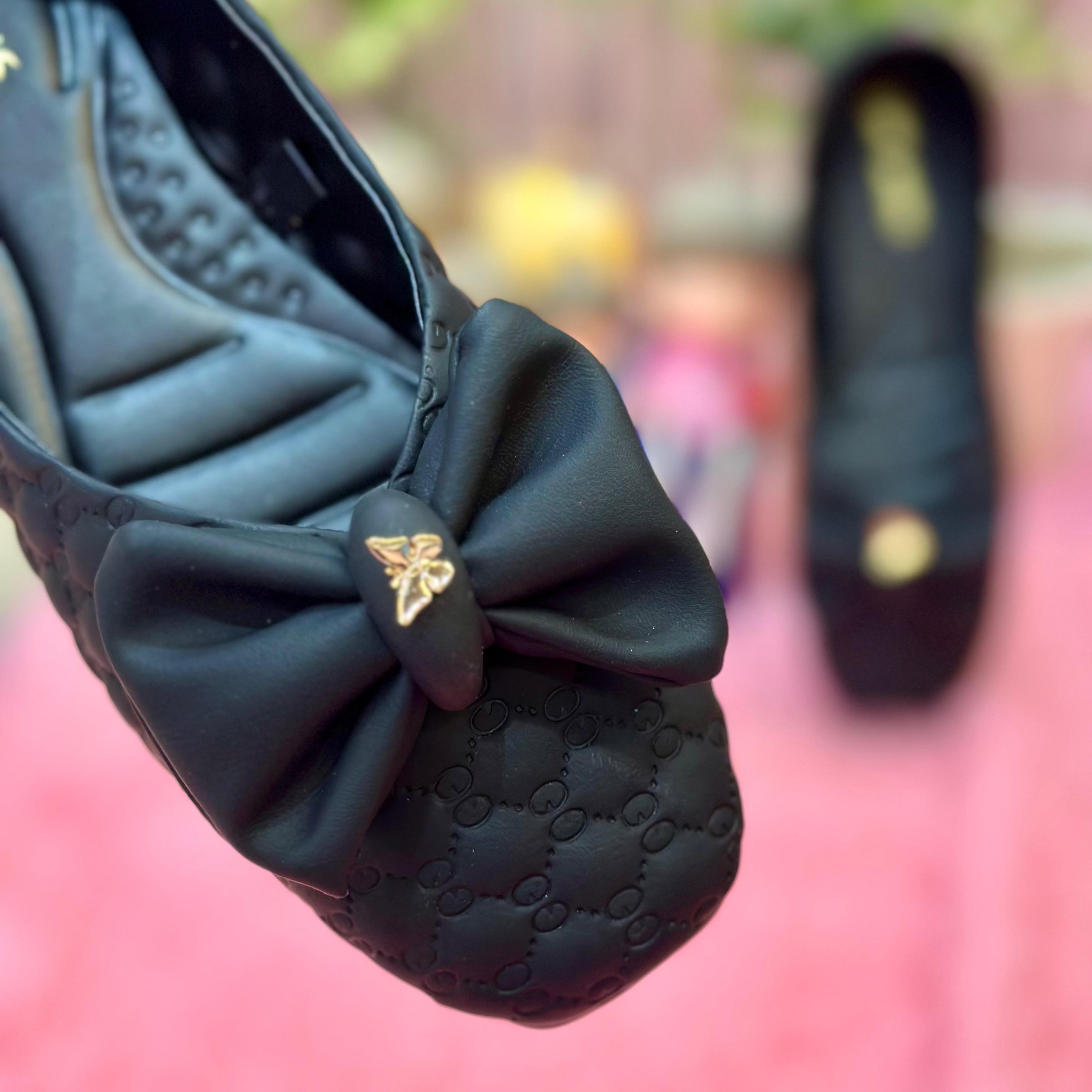 toes and flats  608